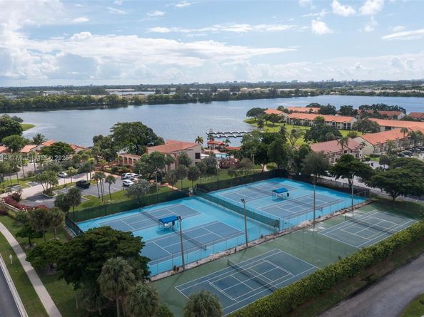 306 Republic Ct 306, Deerfield Beach FL 33442