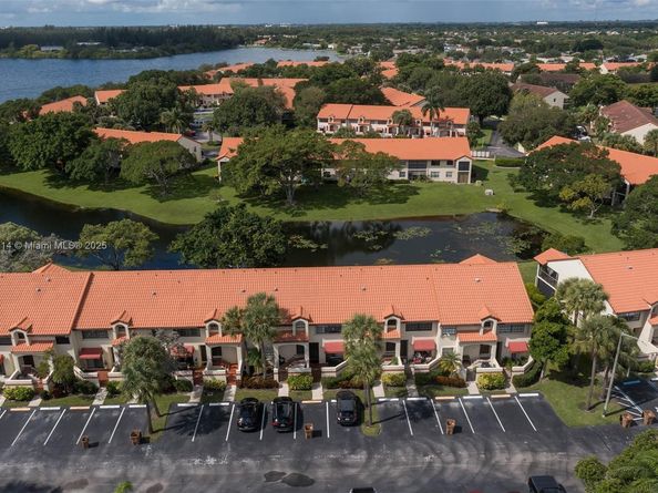 306 Republic Ct 306, Deerfield Beach FL 33442