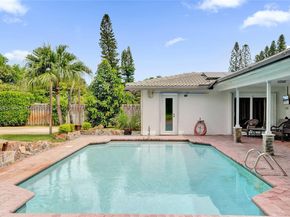 680 NW 100th Ln, Coral Springs FL 33071