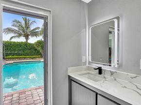 680 NW 100th Ln, Coral Springs FL 33071