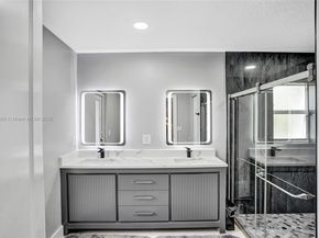 680 NW 100th Ln, Coral Springs FL 33071