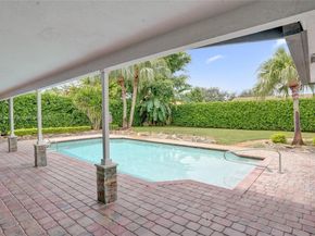 680 NW 100th Ln, Coral Springs FL 33071
