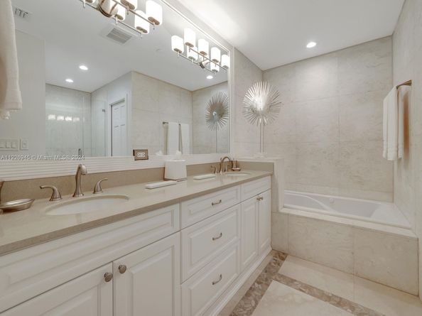 19126 Fisher Island Dr 19126, Miami Beach FL 33109