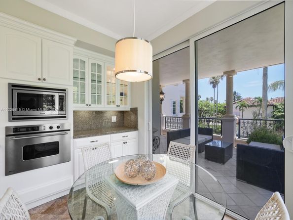 19126 Fisher Island Dr 19126, Miami Beach FL 33109