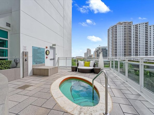 900 Brickell Key Blvd 1604, Miami FL 33131