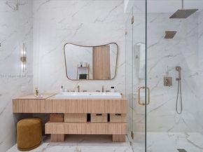 900 Brickell Key Blvd 1604, Miami FL 33131