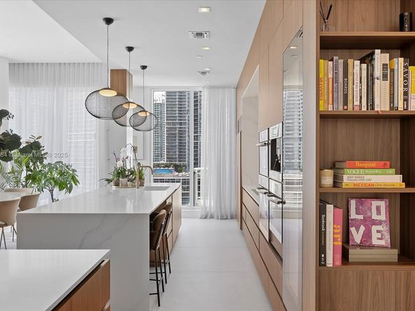 900 Brickell Key Blvd 1604, Miami FL 33131