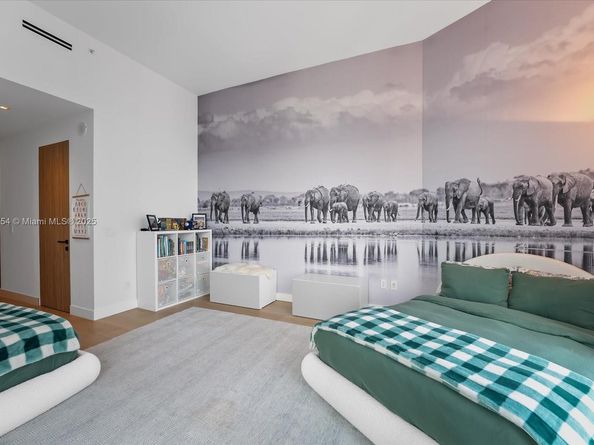 900 Brickell Key Blvd 1604, Miami FL 33131