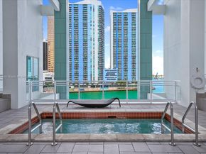900 Brickell Key Blvd 1604, Miami FL 33131