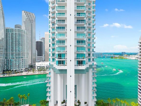 900 Brickell Key Blvd 1604, Miami FL 33131