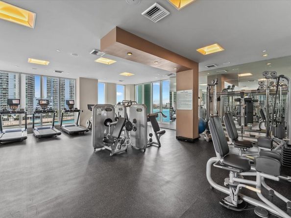 900 Brickell Key Blvd 1604, Miami FL 33131