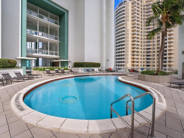 900 Brickell Key Blvd 1604, Miami FL 33131