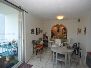 6900 Bay Dr 9D, Miami Beach FL 33141