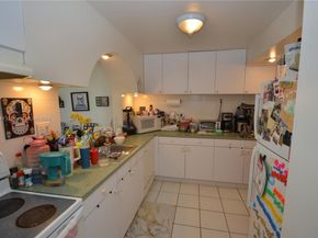 6900 Bay Dr 9D, Miami Beach FL 33141