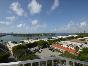 6900 Bay Dr 9D, Miami Beach FL 33141