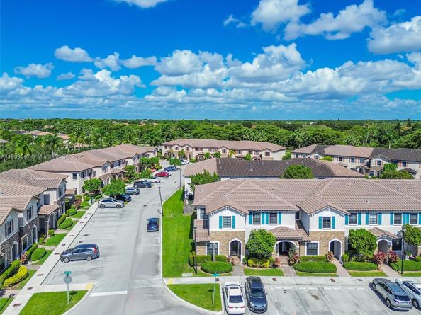 15097 SW 115th St, Miami FL 33196