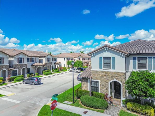 15097 SW 115th St, Miami FL 33196