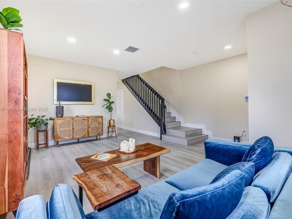 15097 SW 115th St, Miami FL 33196