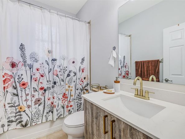 15097 SW 115th St, Miami FL 33196