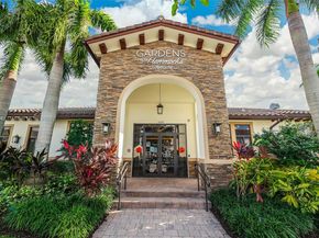 15097 SW 115th St, Miami FL 33196