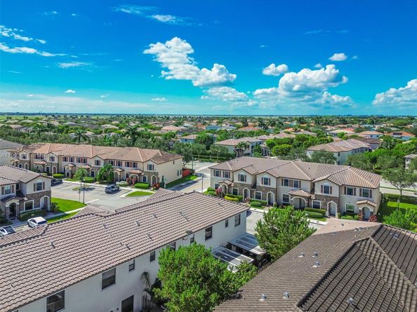 15097 SW 115th St, Miami FL 33196