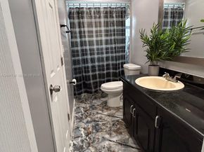 221 NE 24th St, Pompano Beach FL 33064