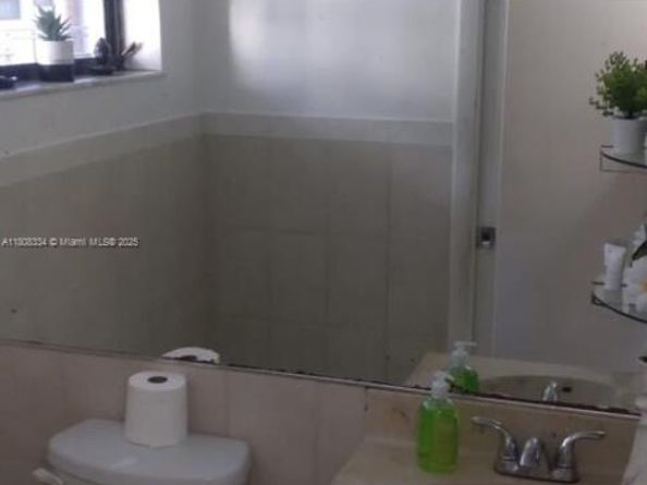 650 NE 149th St 407A, Miami FL 33161