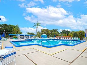 2941 N Nob Hill Rd 208, Sunrise FL 33322