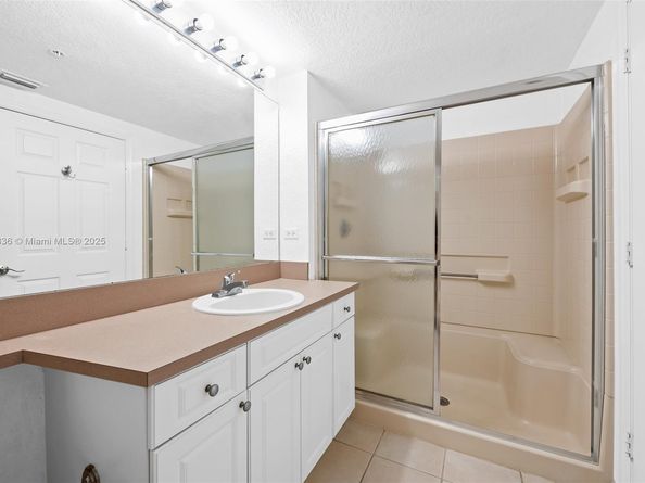 6722 W Sample Rd 6722, Coral Springs FL 33067