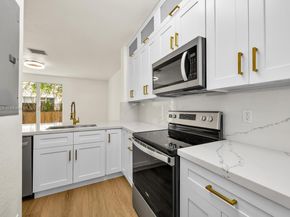 2928 SE 2nd St 5, Homestead FL 33033