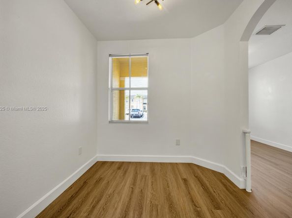 2928 SE 2nd St 5, Homestead FL 33033
