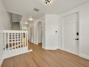 2928 SE 2nd St 5, Homestead FL 33033