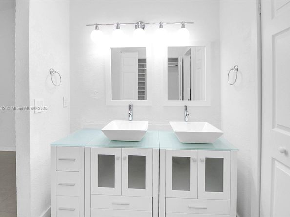 15251 SW 56th Terrace, Kendall FL 33193