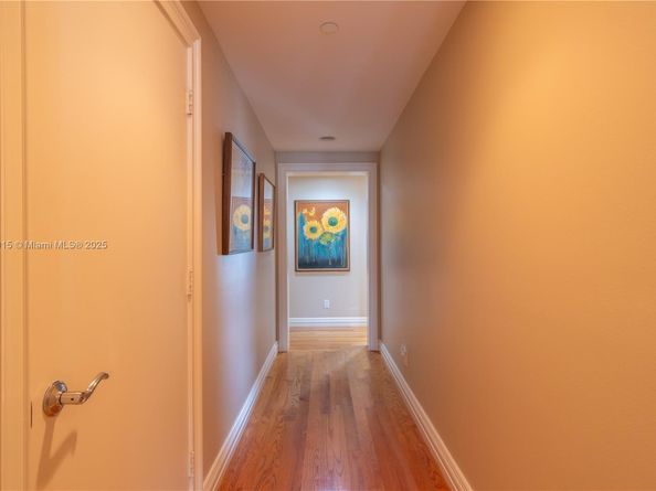 21050 Point Pl 2203, Aventura FL 33180