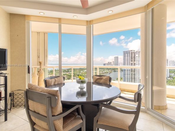 21050 Point Pl 2203, Aventura FL 33180