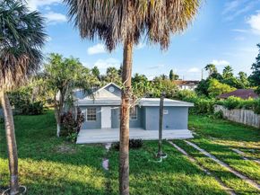 223 SW 1st Ct, Pompano Beach FL 33060