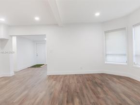 223 SW 1st Ct, Pompano Beach FL 33060