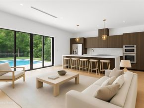 3132 Plaza St, Miami FL 33133