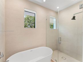 3132 Plaza St, Miami FL 33133