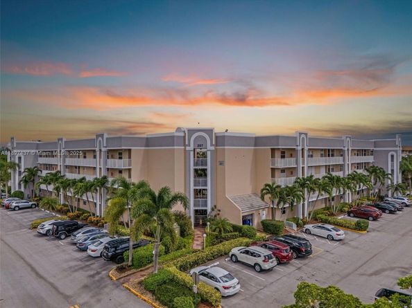 10382 NW 24th Pl 104, Sunrise FL 33322