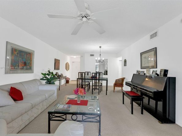 10382 NW 24th Pl 104, Sunrise FL 33322