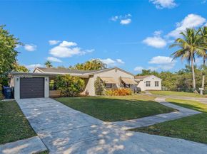 3035 Hayes St, Hollywood FL 33021