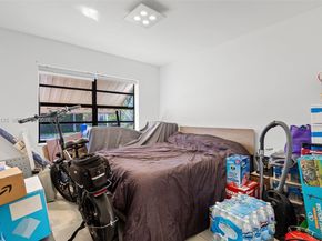 3035 Hayes St, Hollywood FL 33021