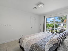 3035 Hayes St, Hollywood FL 33021