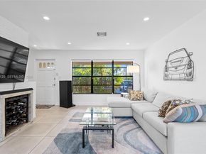 3035 Hayes St, Hollywood FL 33021