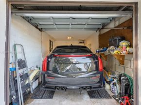 3035 Hayes St, Hollywood FL 33021