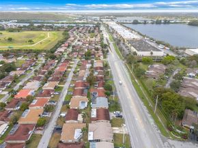 1180 NW 49th Ct, Deerfield Beach FL 33064