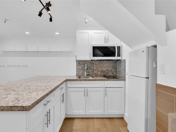 1350 Pennsylvania Ave 207, Miami Beach FL 33139