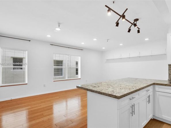 1350 Pennsylvania Ave 207, Miami Beach FL 33139