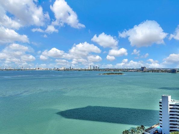 650 NE 32nd St 1004, Miami FL 33137